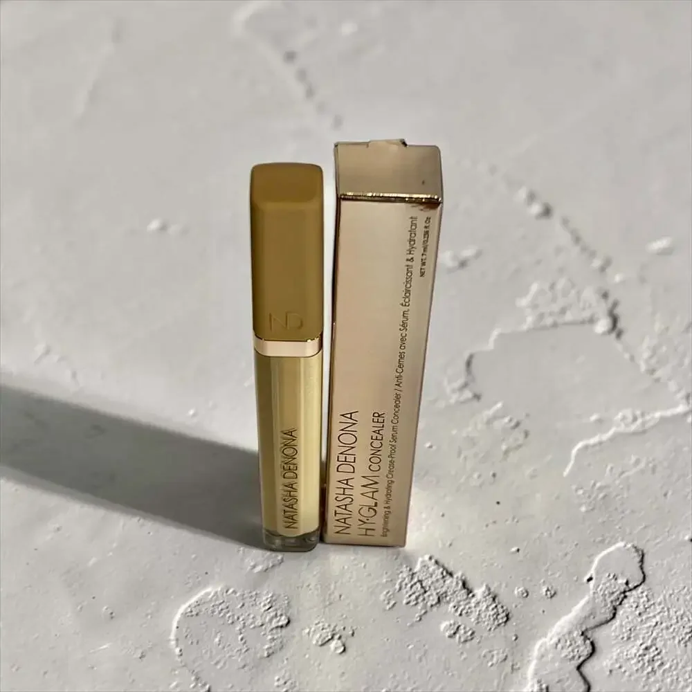 Natasha Denona Hy-Glam Brightening & Hydrating Serum Concealer in Shade P2